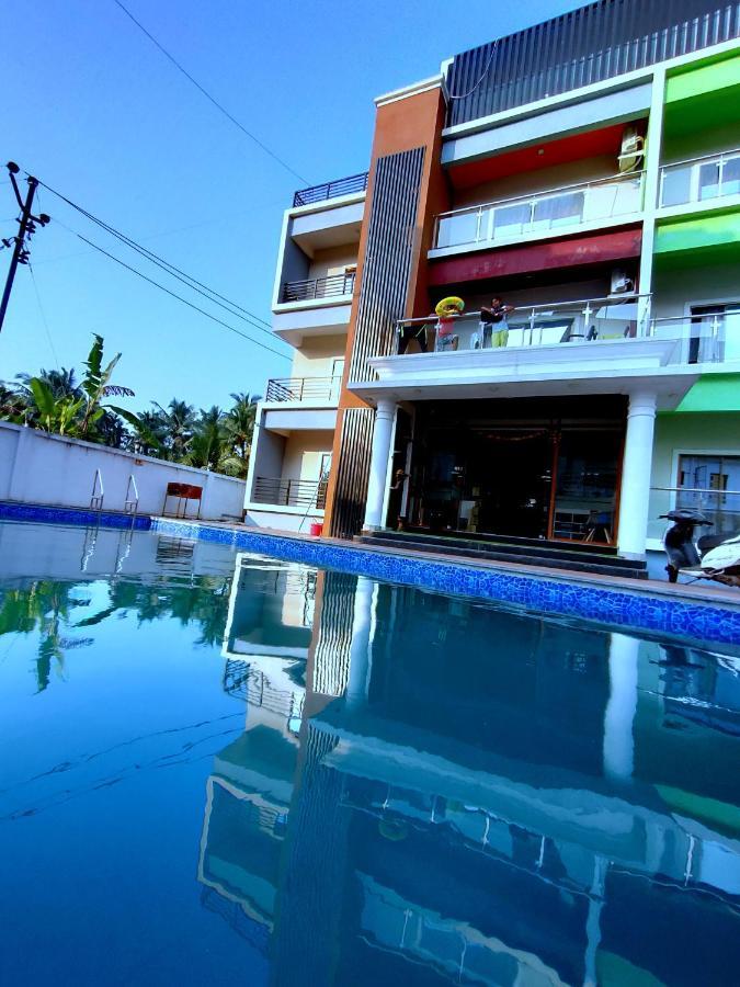 Lotus Hotel Nagaon Beach Алибаг Экстерьер фото